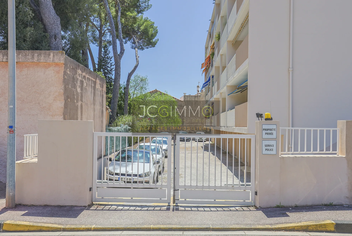 Toulon : Appartement T4 de 80 m2 en cœur de quartier avec garage et cave 