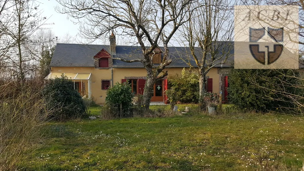 Maison isolée en campagne près d'Oucques avec jardin 