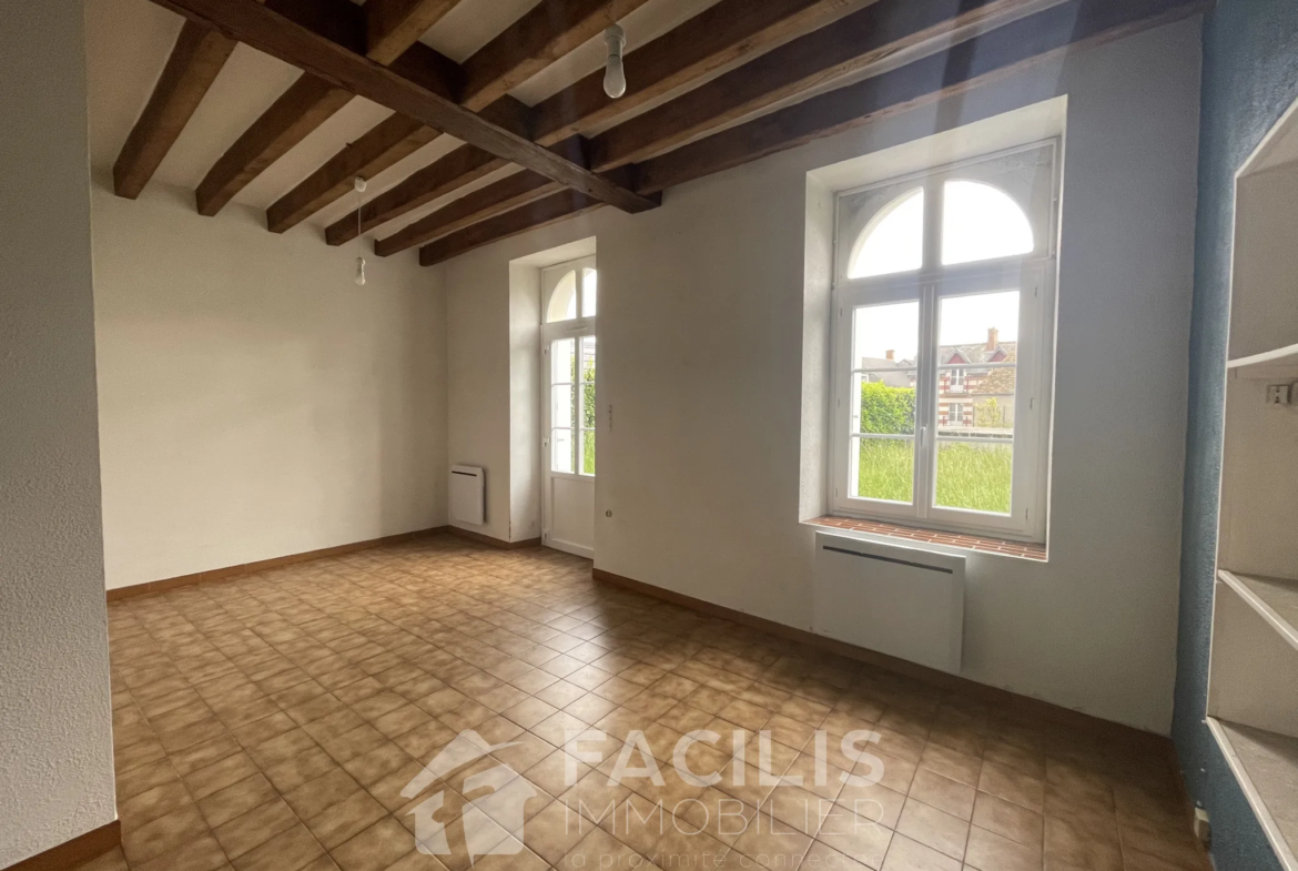 Maison de ville à rénover à Luzillé - 97,5 m² 