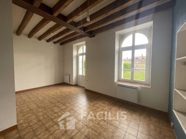 Maison de ville à rénover à Luzillé - 97,5 m²