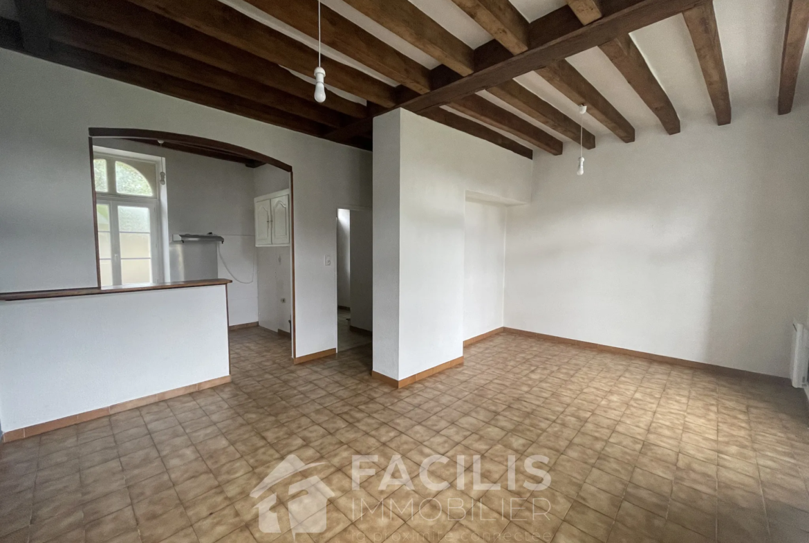 Maison de ville à rénover à Luzillé - 97,5 m² 