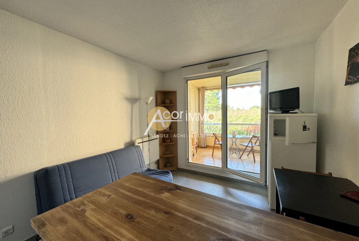 Agréable studio de 31 m² avec parking à Sanary-sur-Mer 