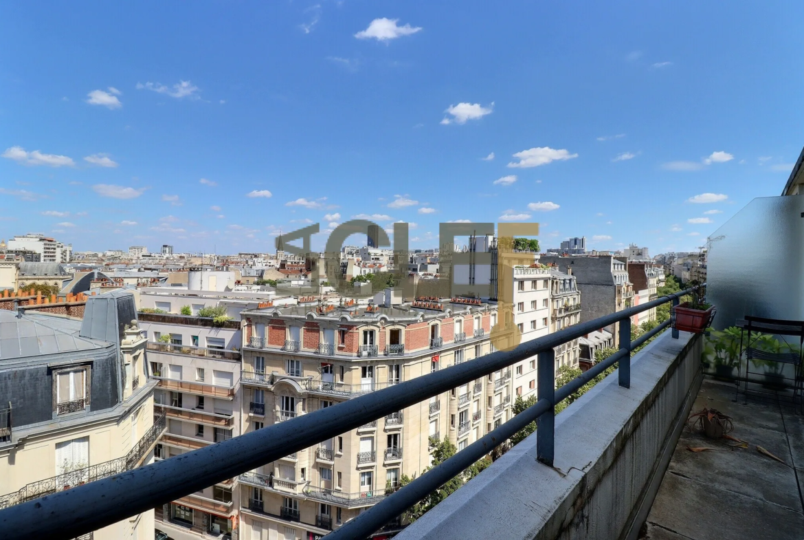 Studio à vendre Paris 15 - Dernier étage avec balcon et vue 