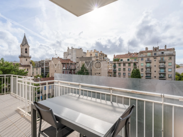 Charmant appartement avec terrasse à Saint-Pierre, Marseille