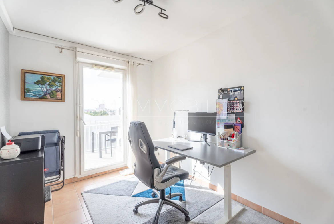 Charmant appartement avec terrasse à Saint-Pierre, Marseille 