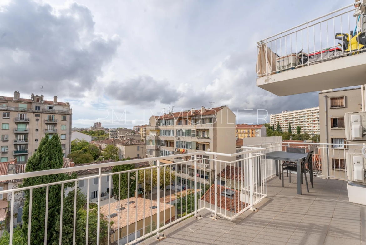 Charmant appartement avec terrasse à Saint-Pierre, Marseille 