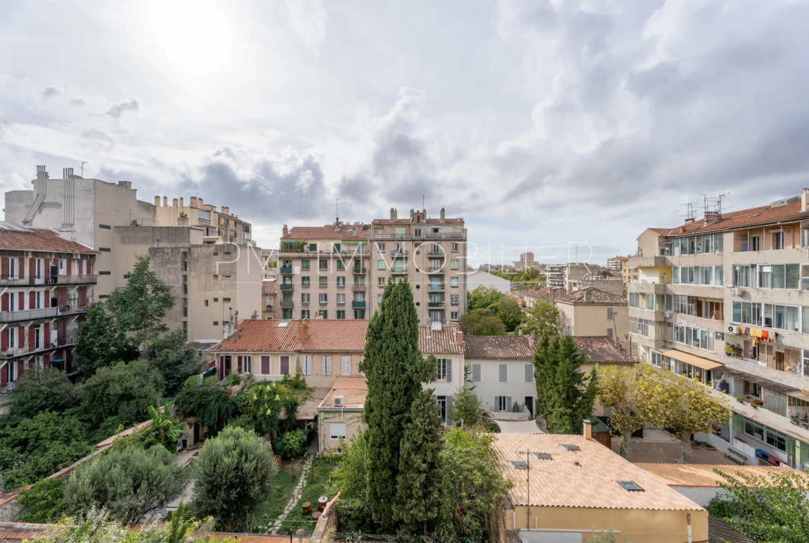 Charmant appartement avec terrasse à Saint-Pierre, Marseille 