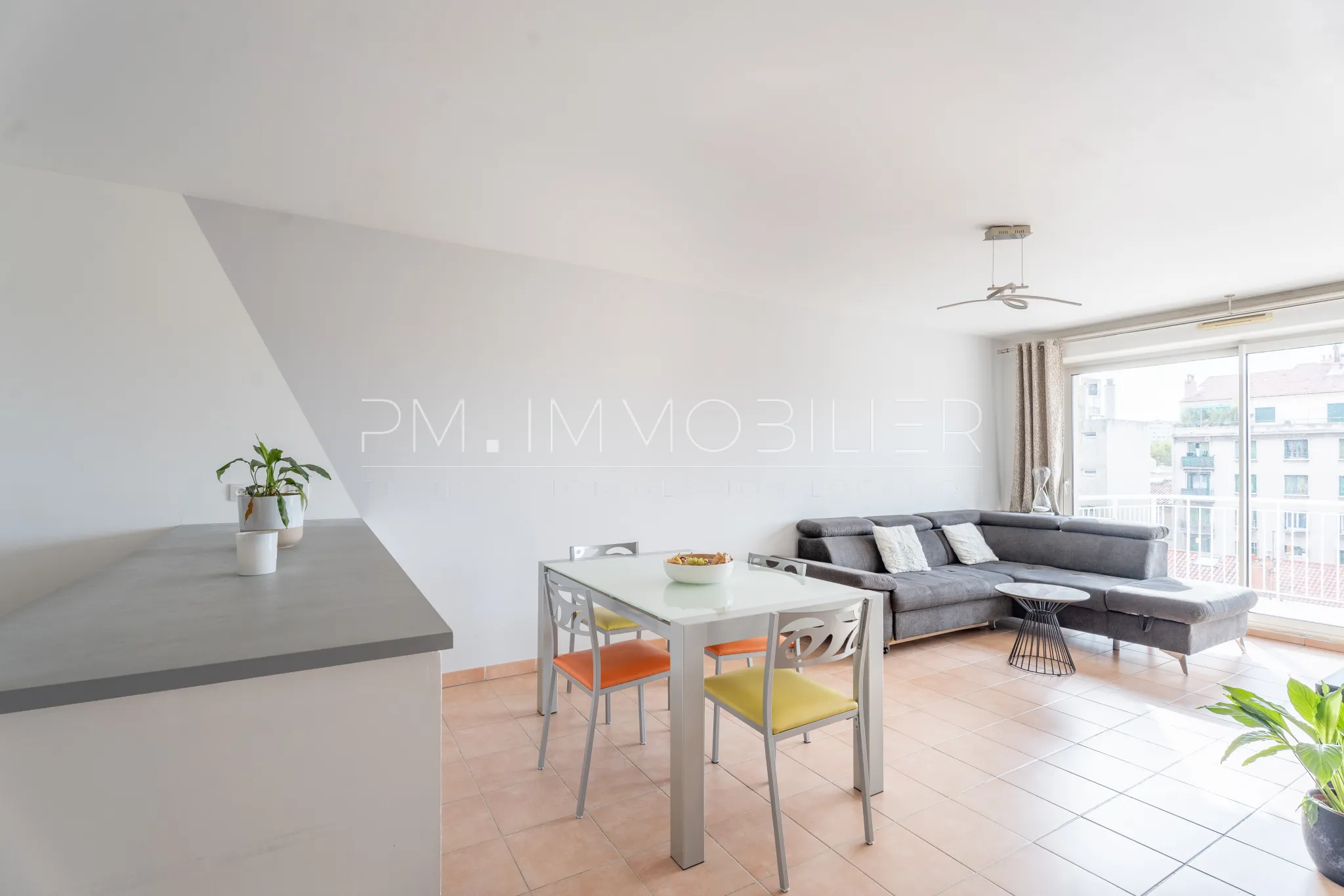 Charmant appartement avec terrasse à Saint-Pierre, Marseille 