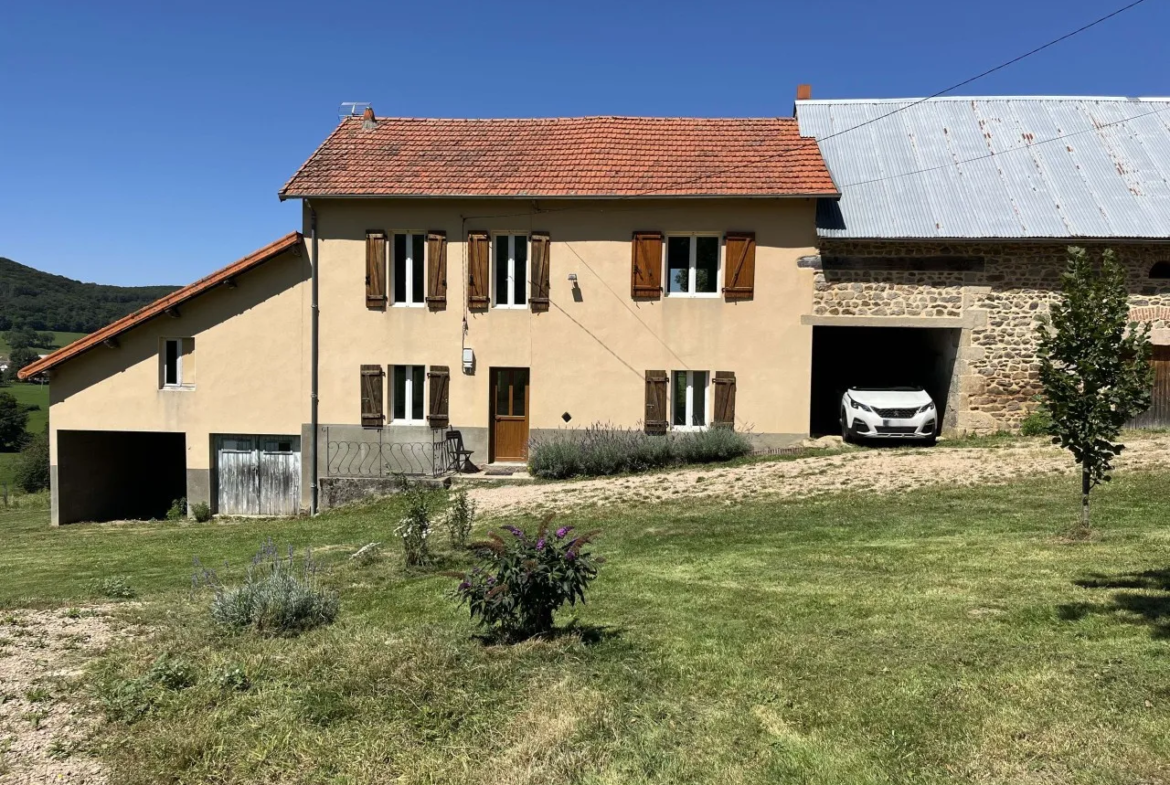 Maison rénovée à Teilhet avec vues sur la vallée à vendre 