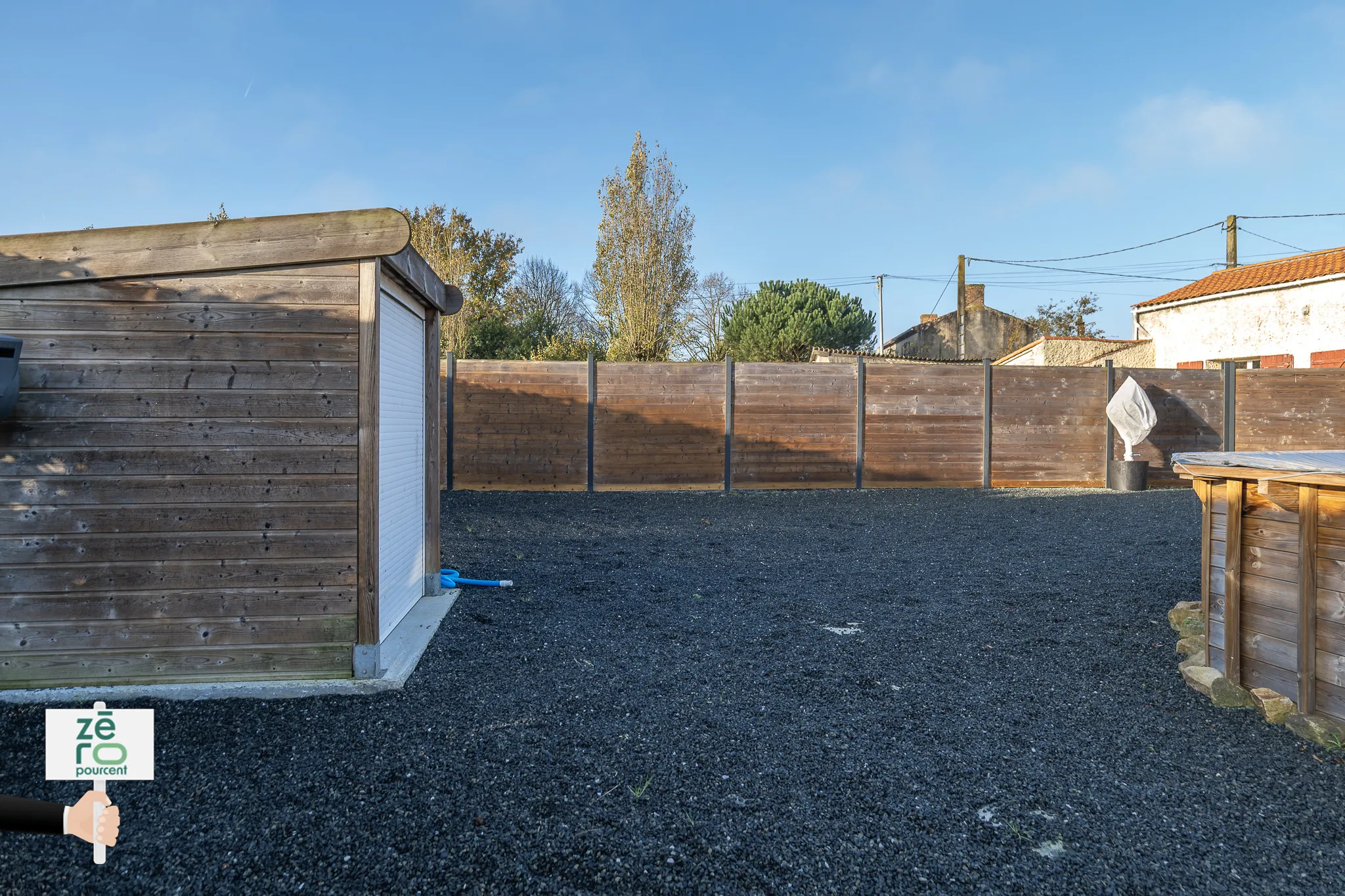 Maison rénovée avec piscine au Poiré sur Vie 