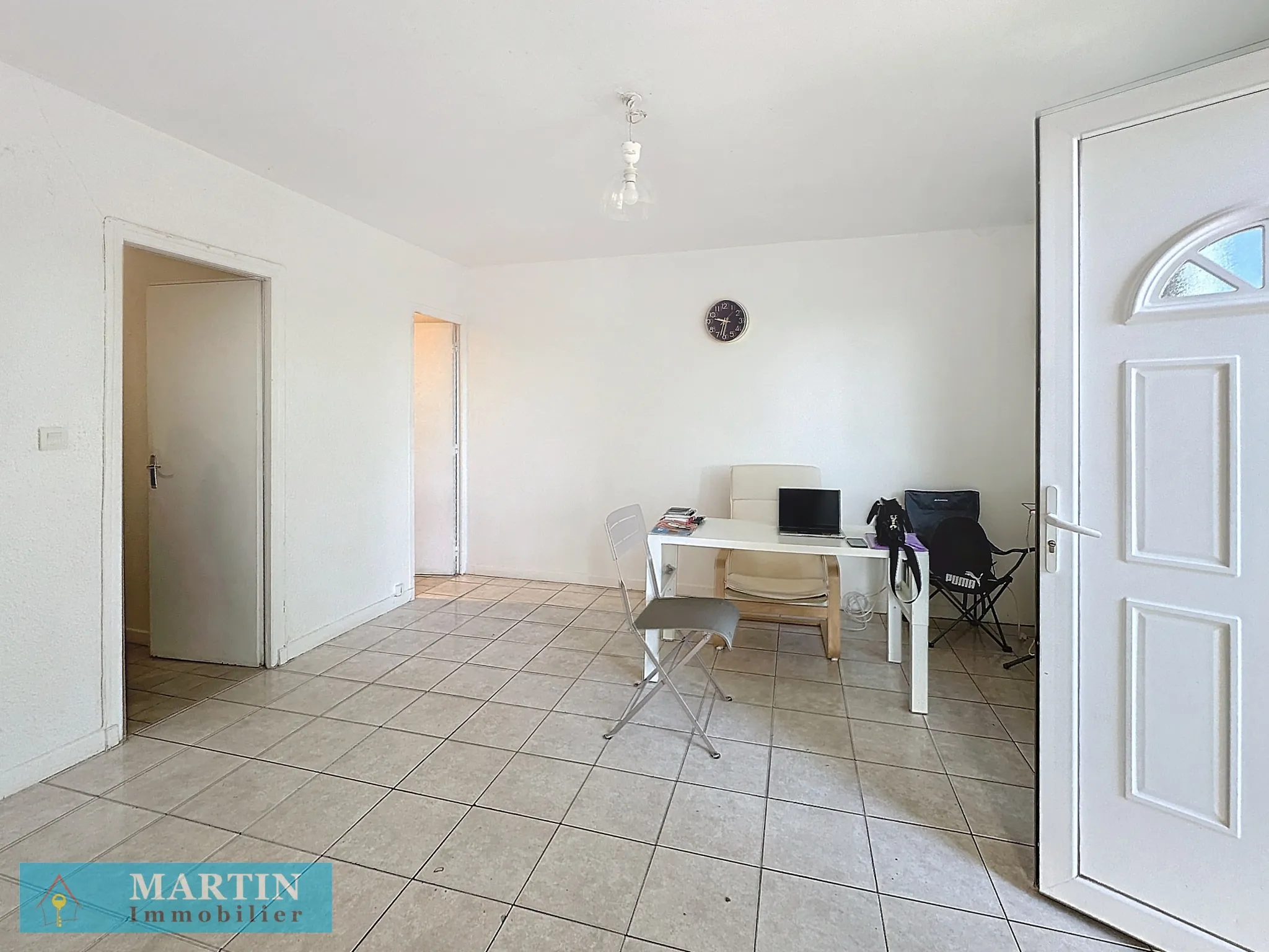 Appartement T2 avec jardinet et parking à Ceret 