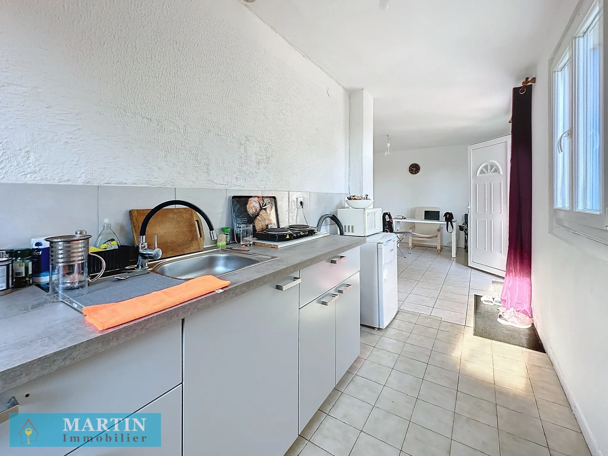 Appartement T2 avec jardinet et parking à Ceret 