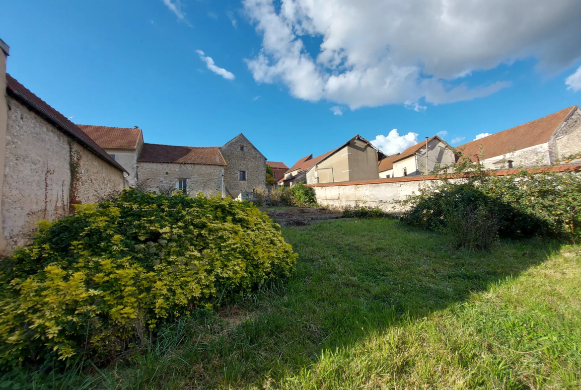 Terrain Constructible de 400 m2 à Bennecourt 