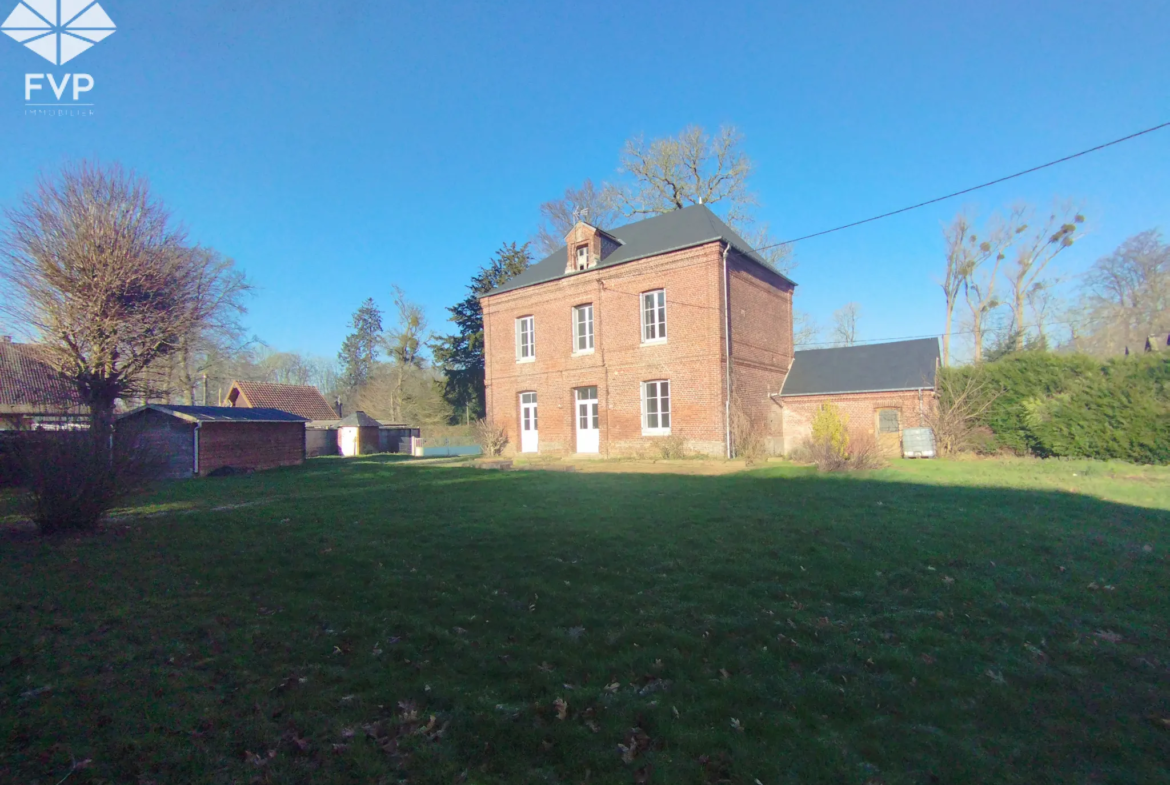 Ancien Presbytère 4 chambres à Luneray - 145 m² habitables 