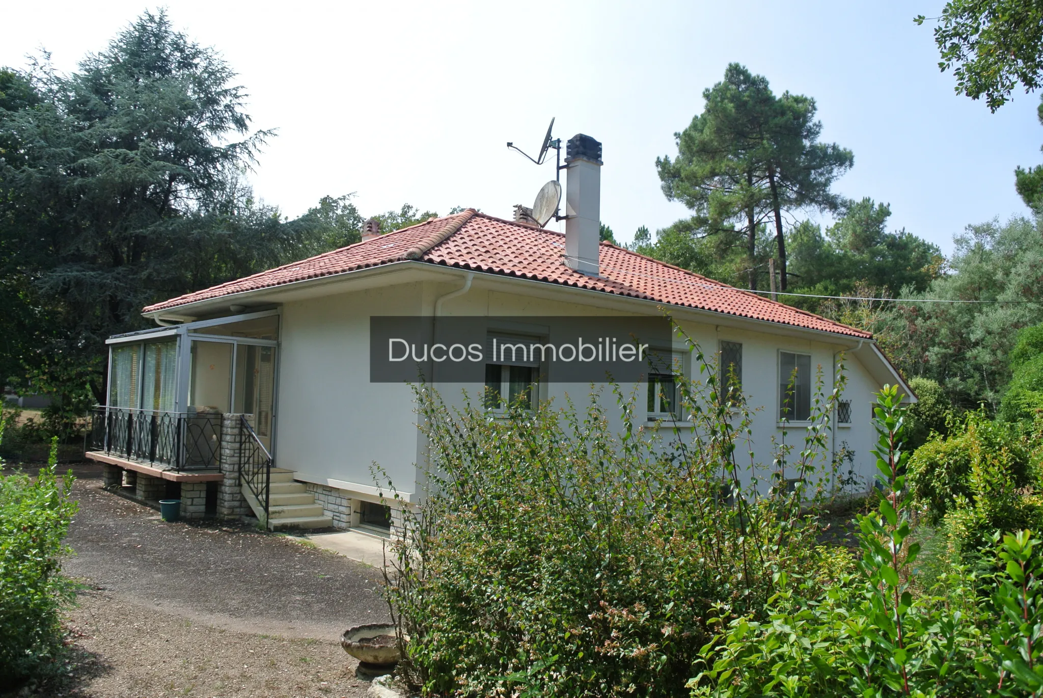 Maison traditionnelle avec terrain à Fourques sur Garonne 