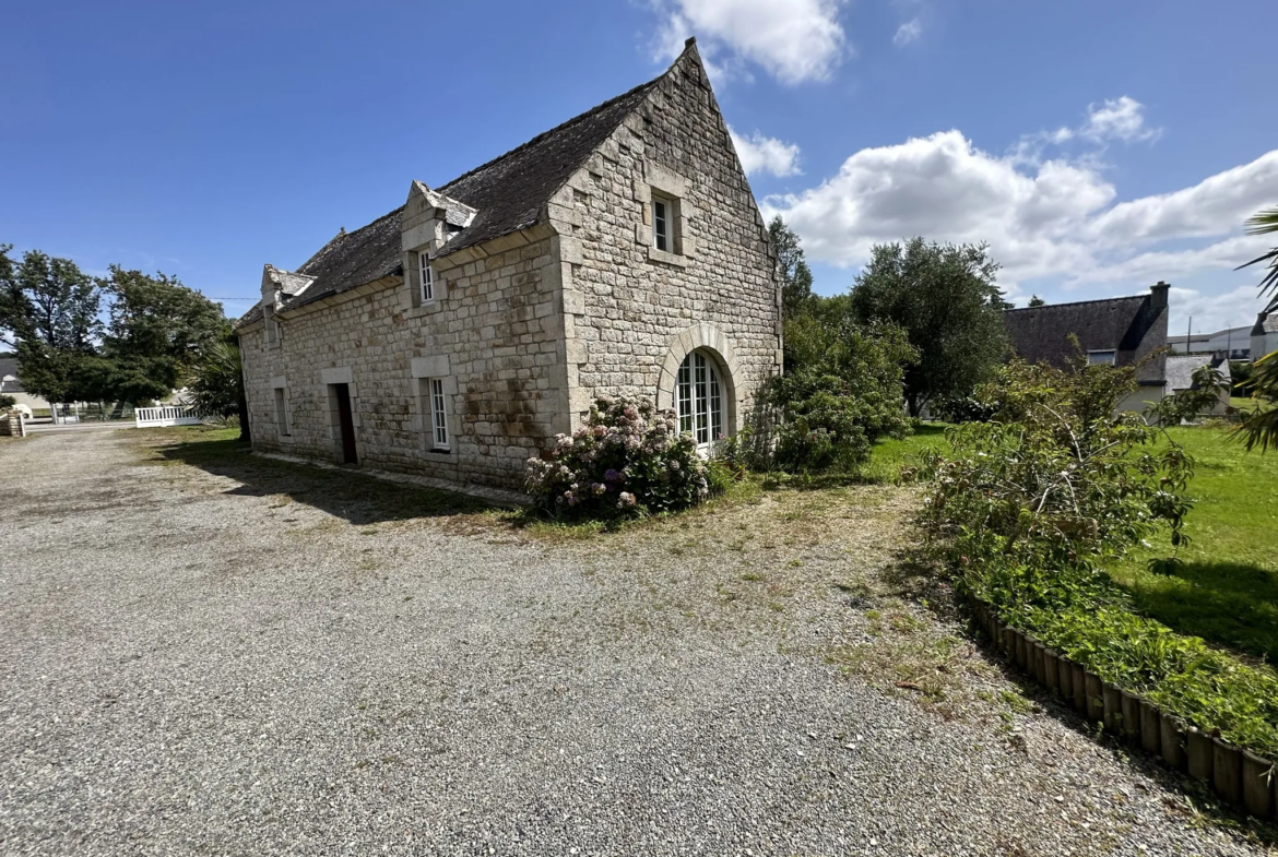 Superbe Longère à Rénover à Baud - 90 m² 