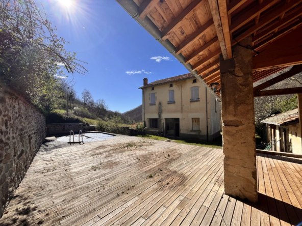 Maison ancienne avec piscine chauffée à Le Tech, en pleine nature