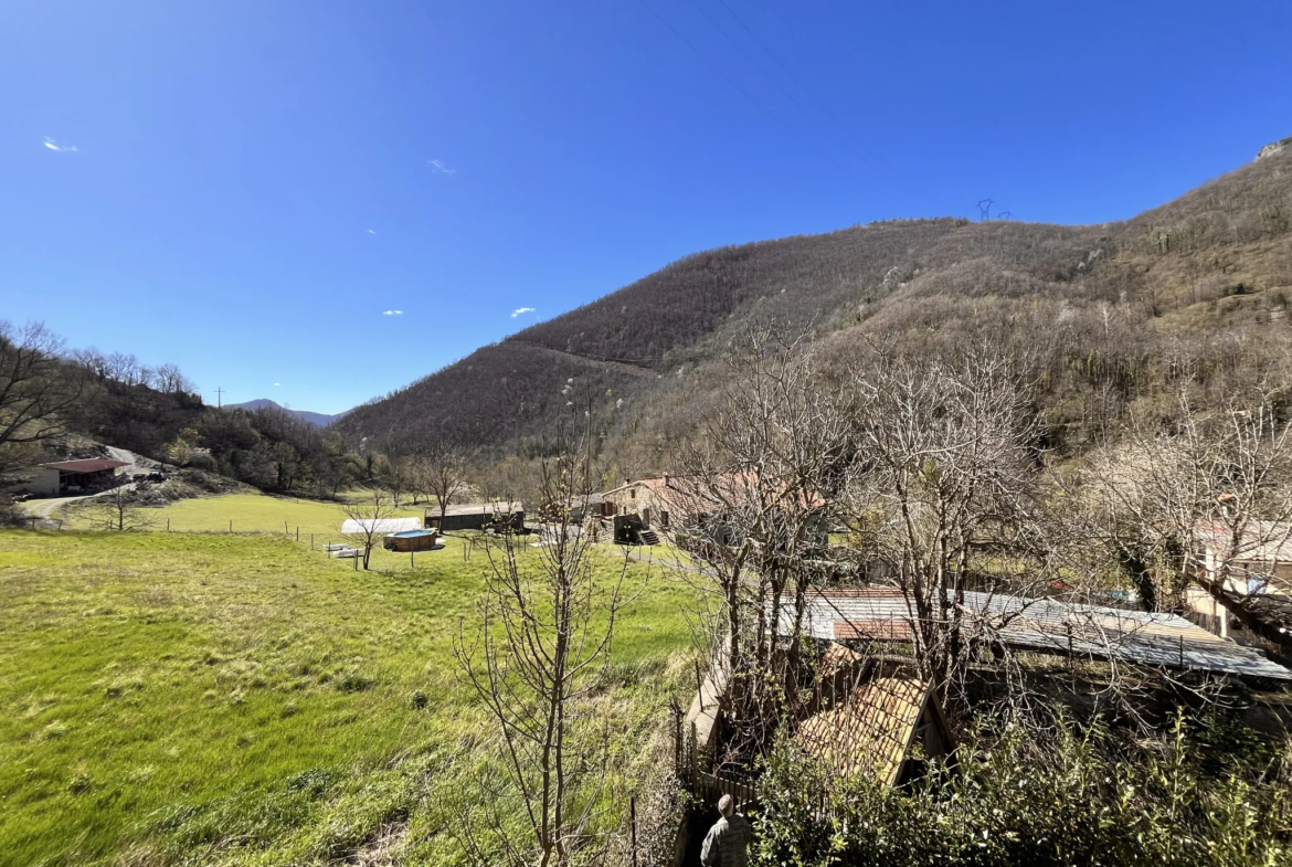 Maison ancienne avec piscine chauffée à Le Tech, en pleine nature 