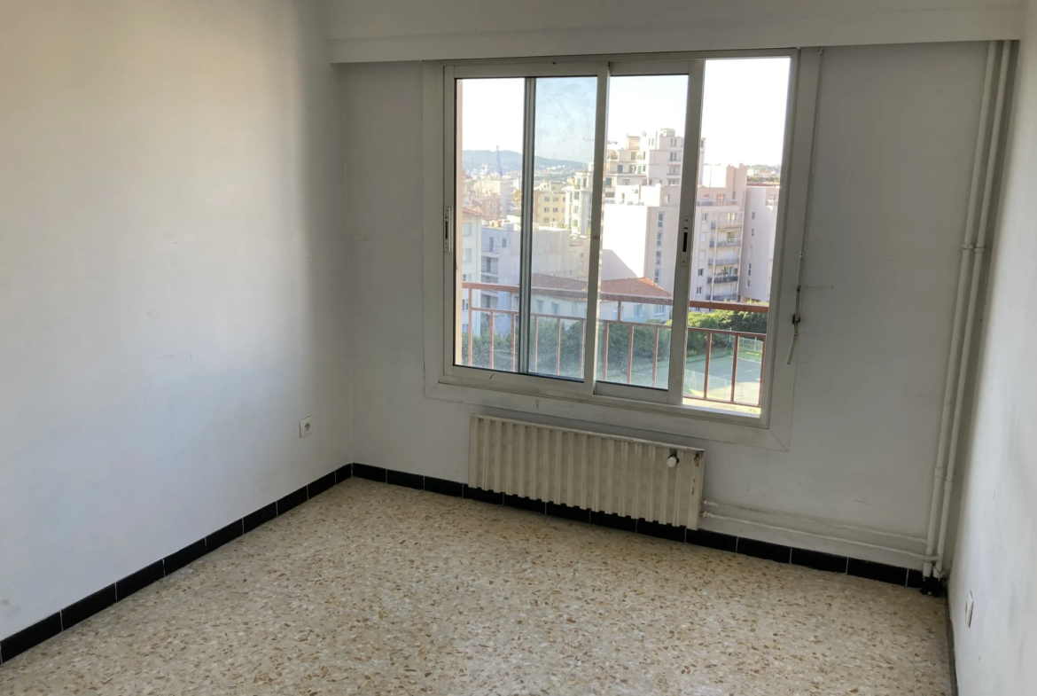 Appartement F4 avec aperçu mer à Toulon 