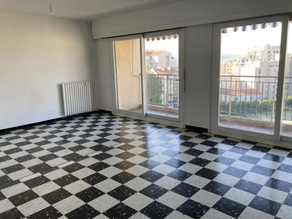 Appartement F4 avec aperçu mer à Toulon