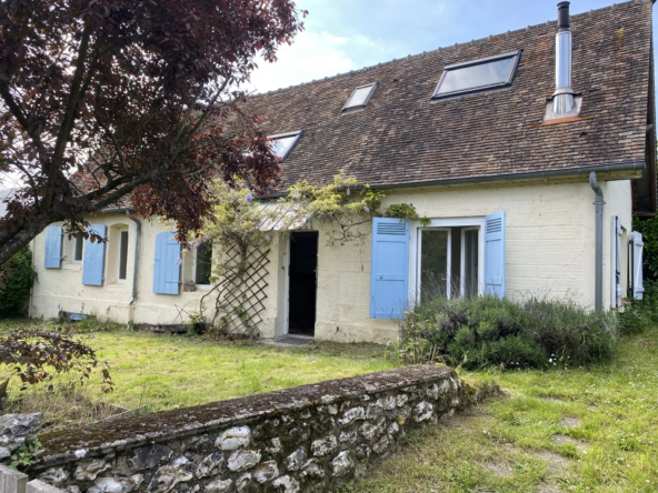 Maison traditionnelle à vendre à Fontaine Heudebourg - 160 000 €