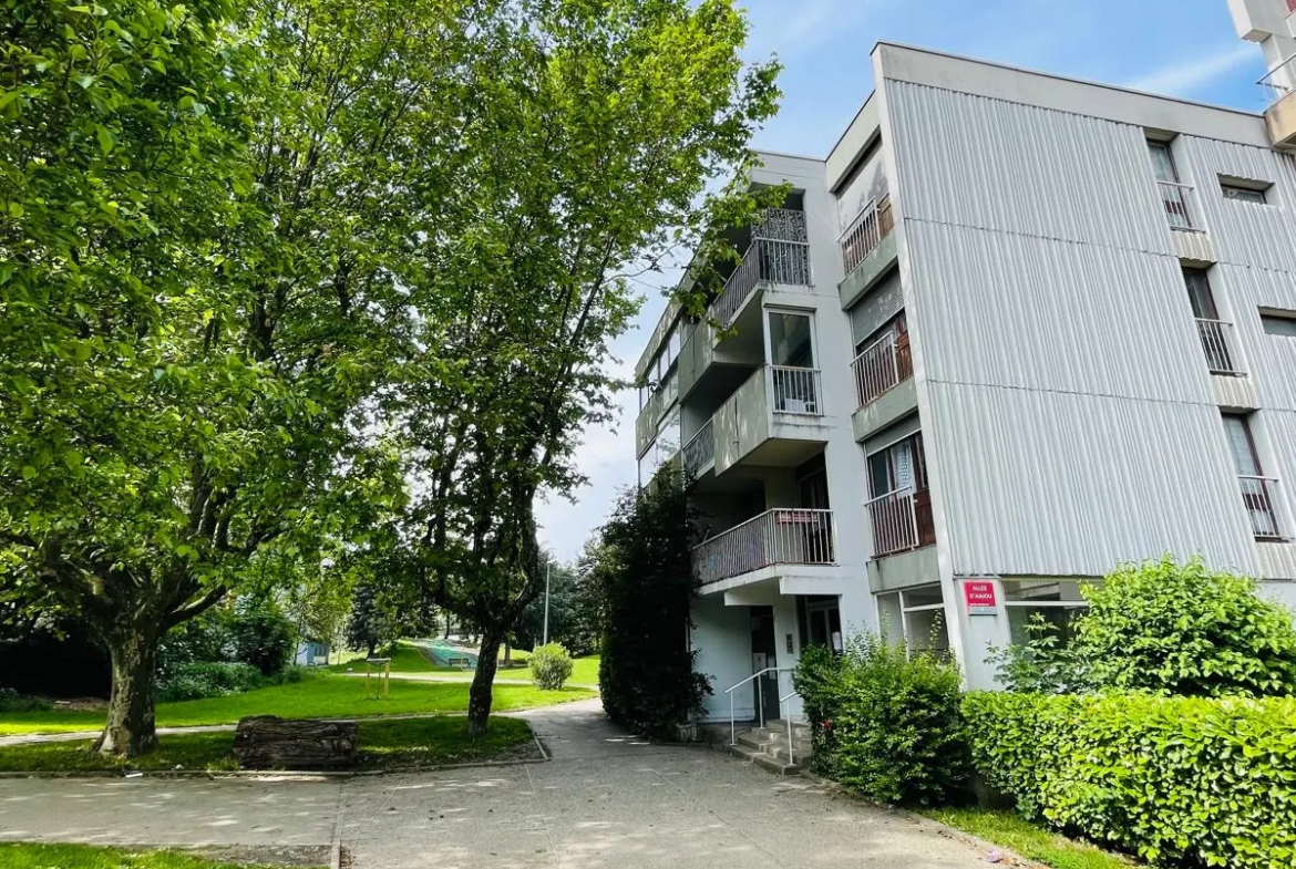 Appartement T5 de 93 m2 à Echirolles - Idéal grande famille 