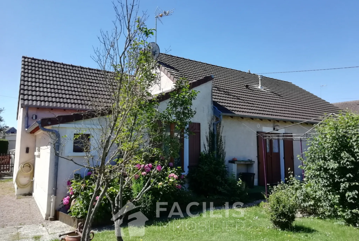 Pavillon de Plain-Pied F5 avec Jardin à La Guerche sur l'Aubois 