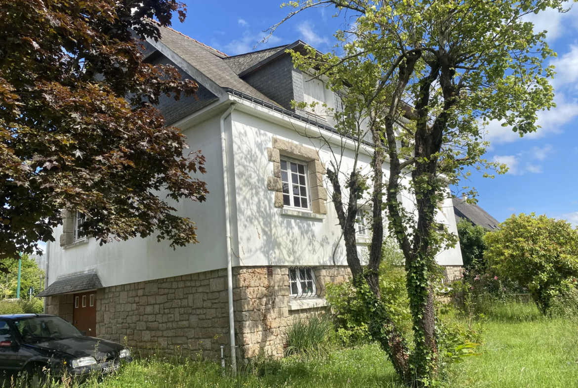 Maison familiale à vendre proche du centre de Pontivy 