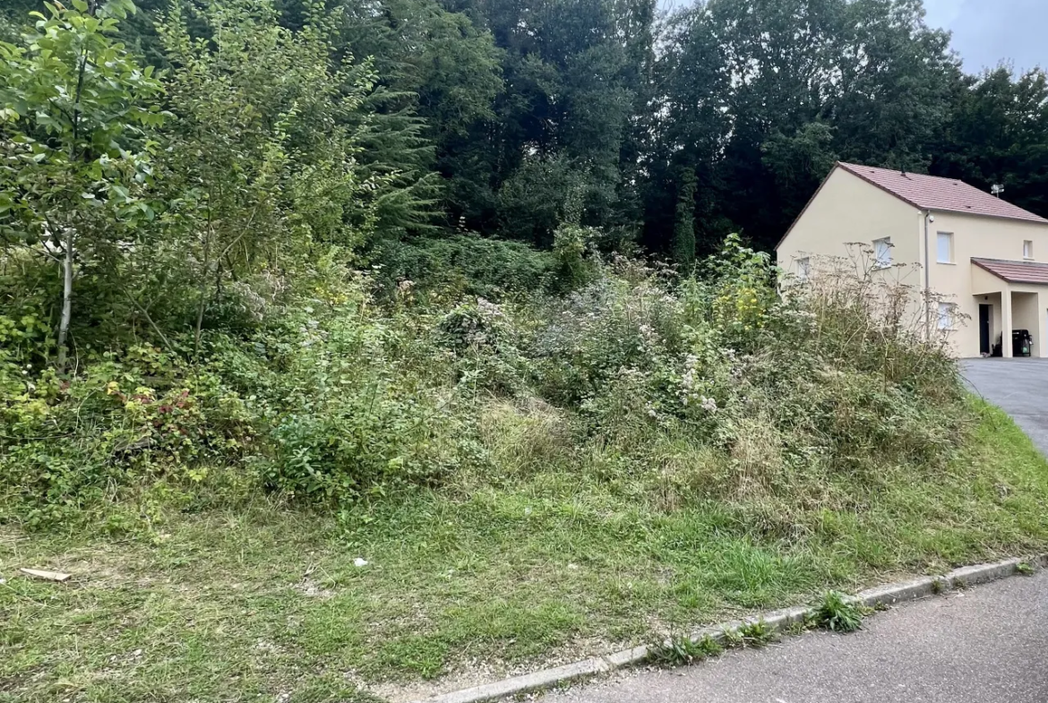 Terrain constructible de 509 m² à Hardricourt avec vue sur les forêts du Vexin 