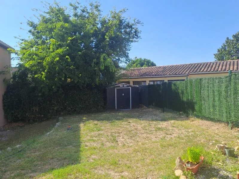 Maison lumineuse avec jardin à Morières Les Avignon à vendre 