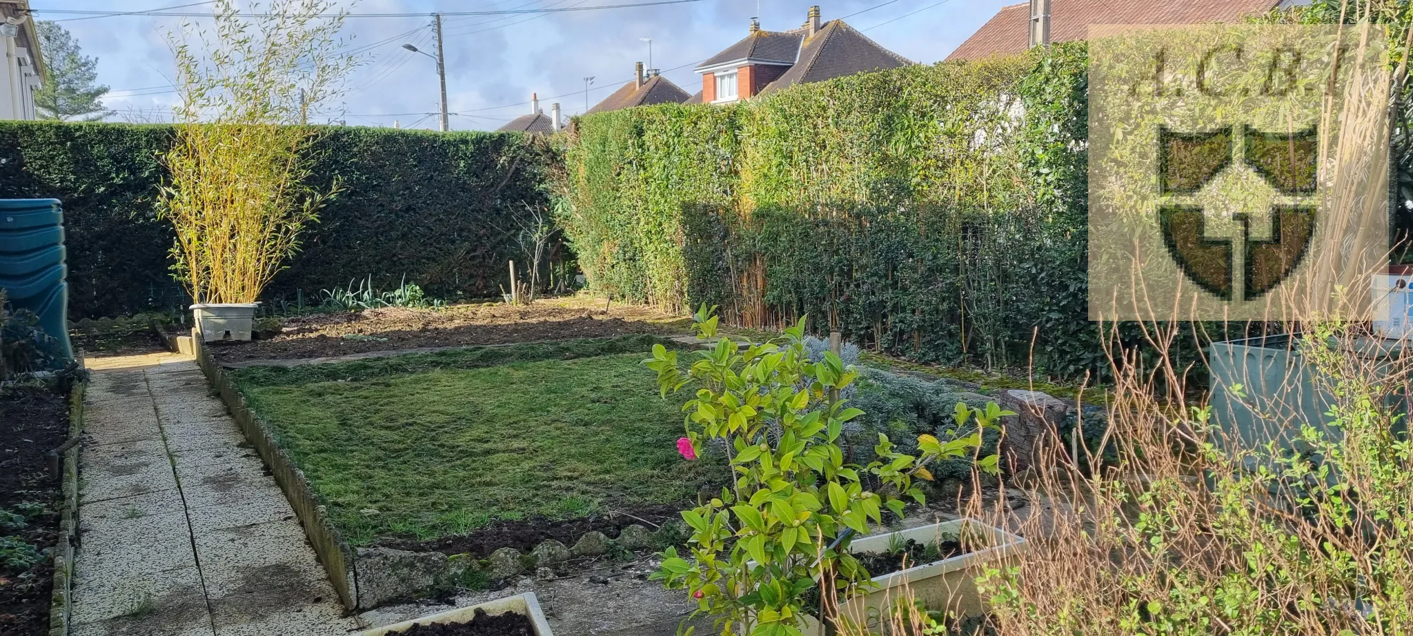 Vente d'un pavillon sur sous-sol à Vendôme avec jardin 