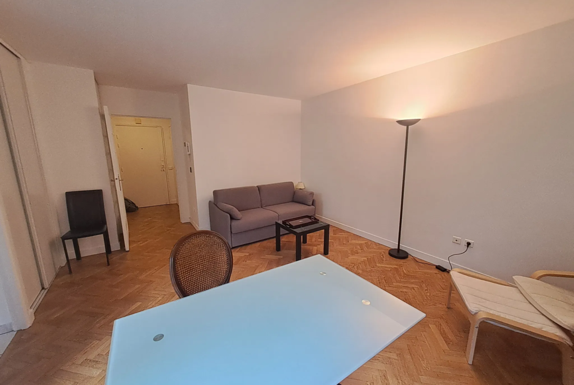 Vente d'un Studio en Résidence de Services à Issy-les-Moulineaux 