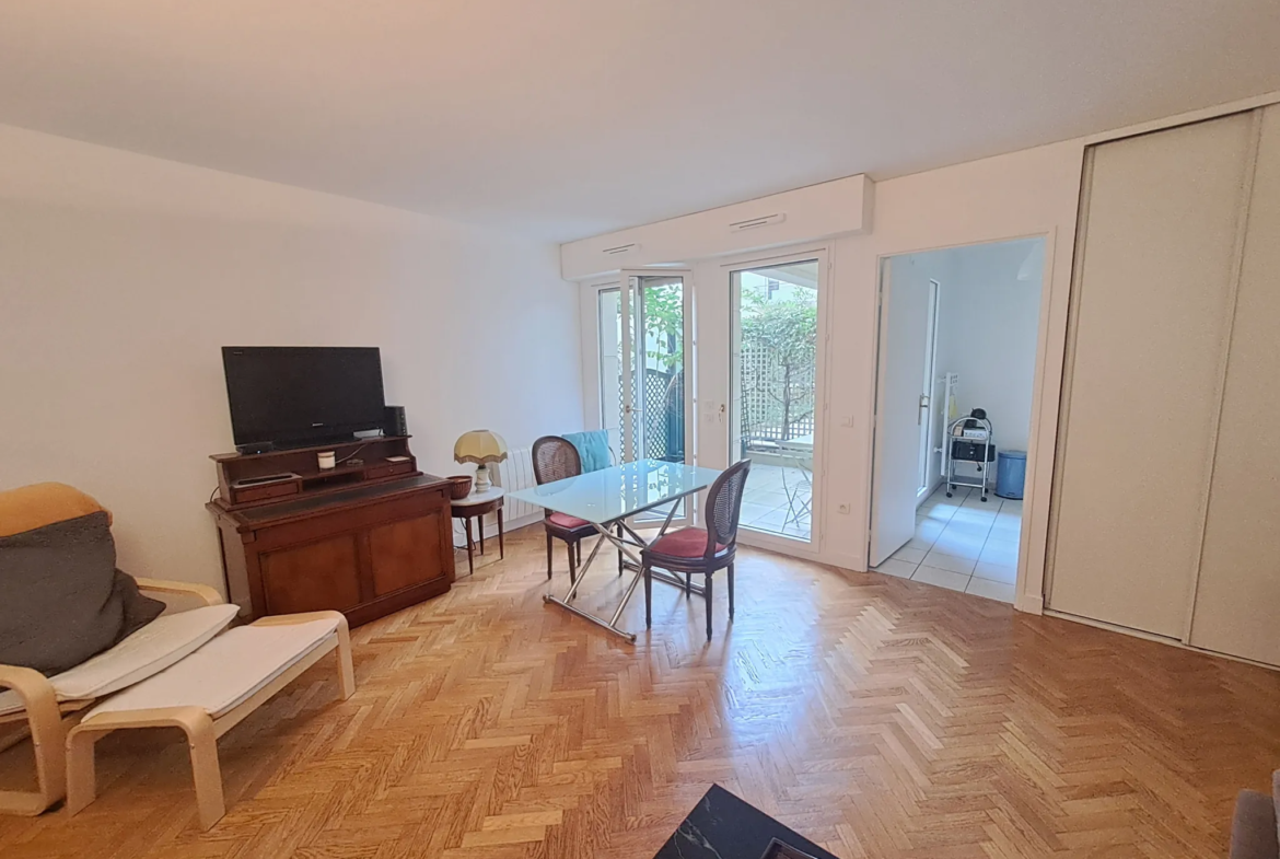 Vente d'un Studio en Résidence de Services à Issy-les-Moulineaux 