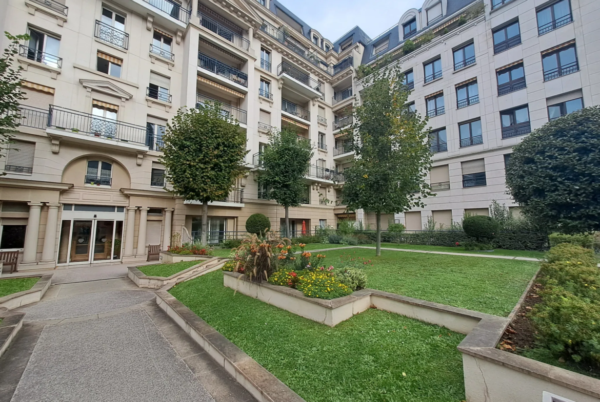 Vente d'un Studio en Résidence de Services à Issy-les-Moulineaux 