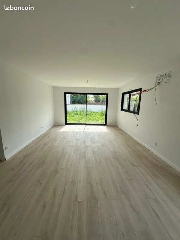 Villa récente à Auterive - 4 pièces - 102 m² 