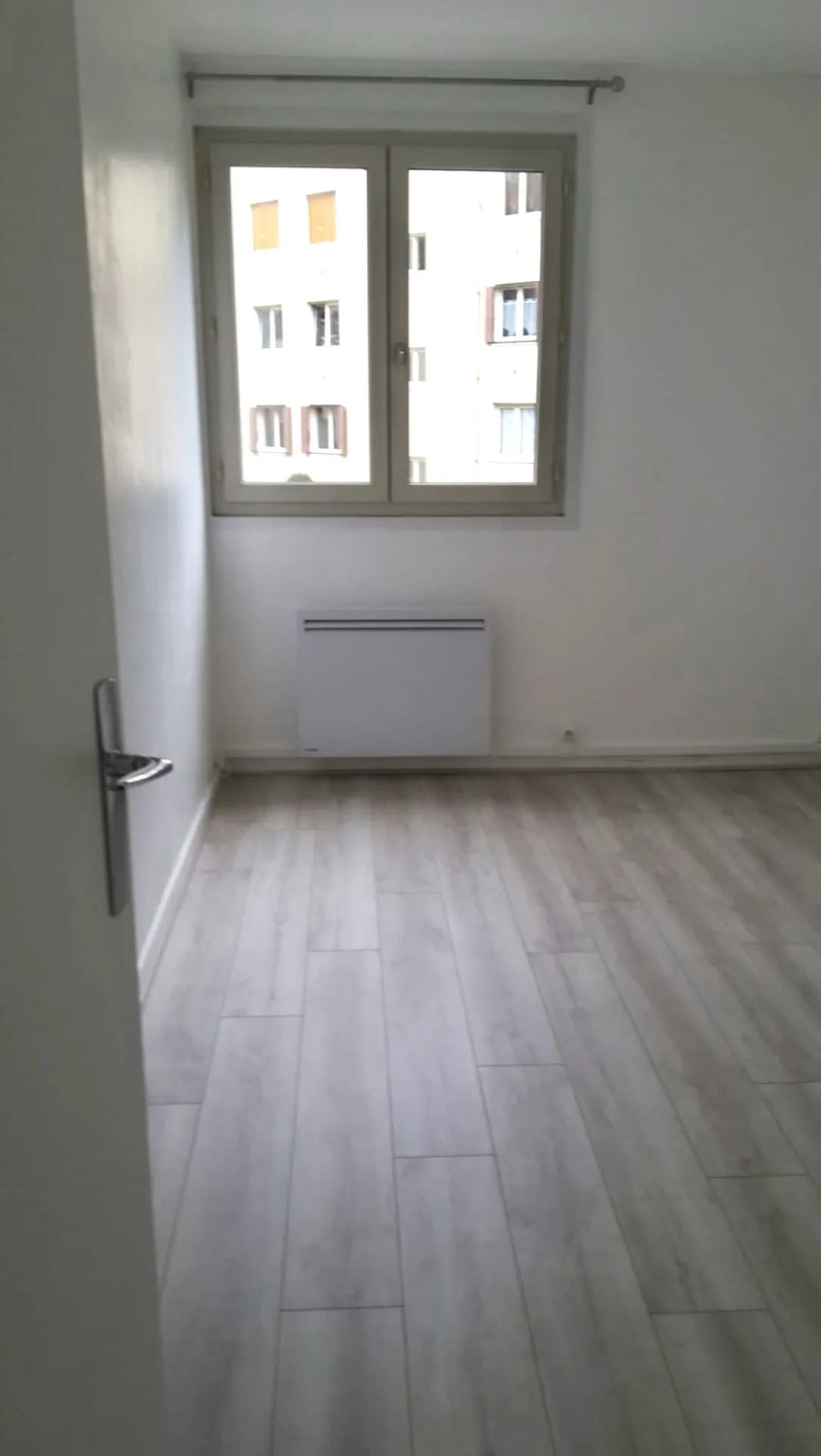 Appartement T3 à vendre à Drancy, loué avec rentabilité de 5,60 % 