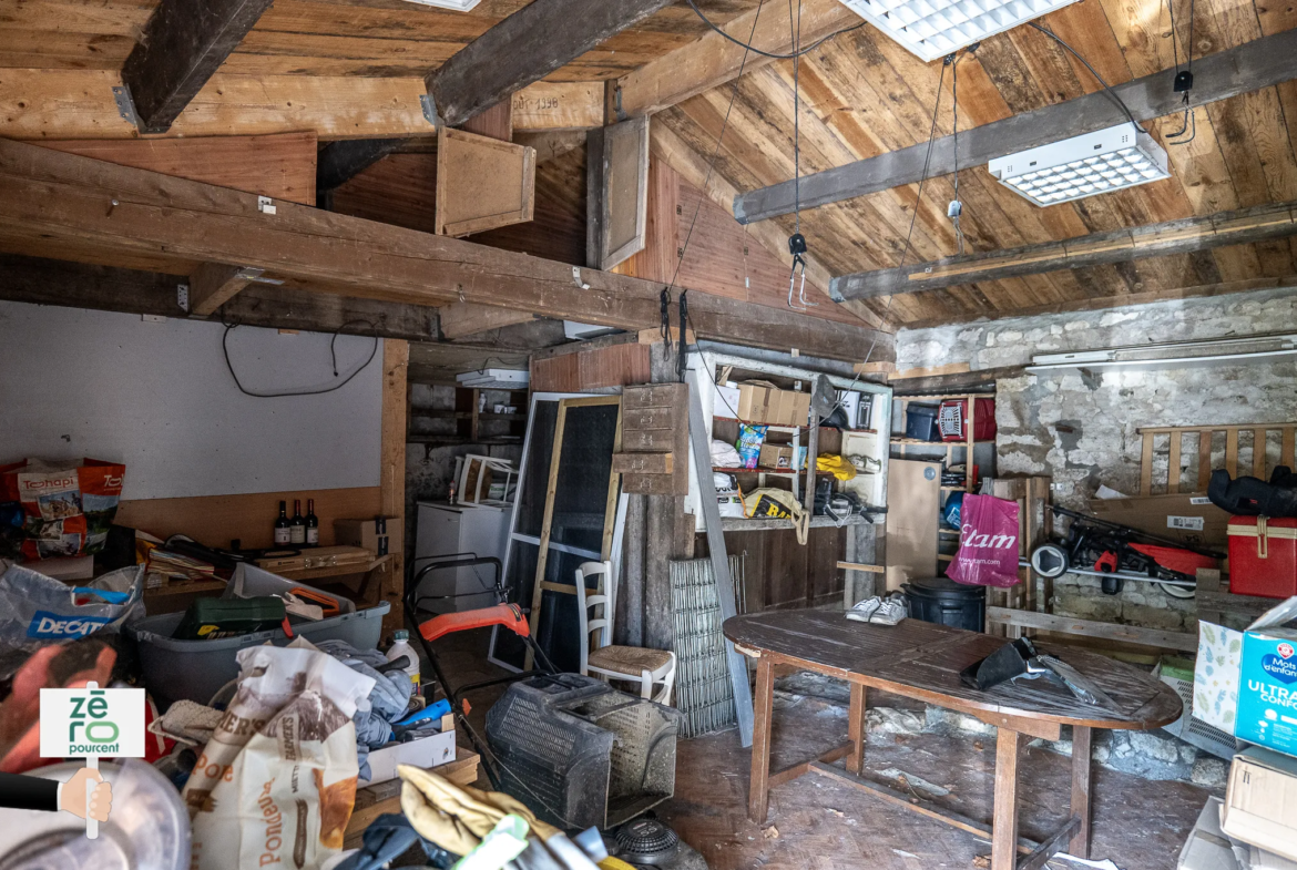 Longère à vendre à Grues avec piscine et jardin 