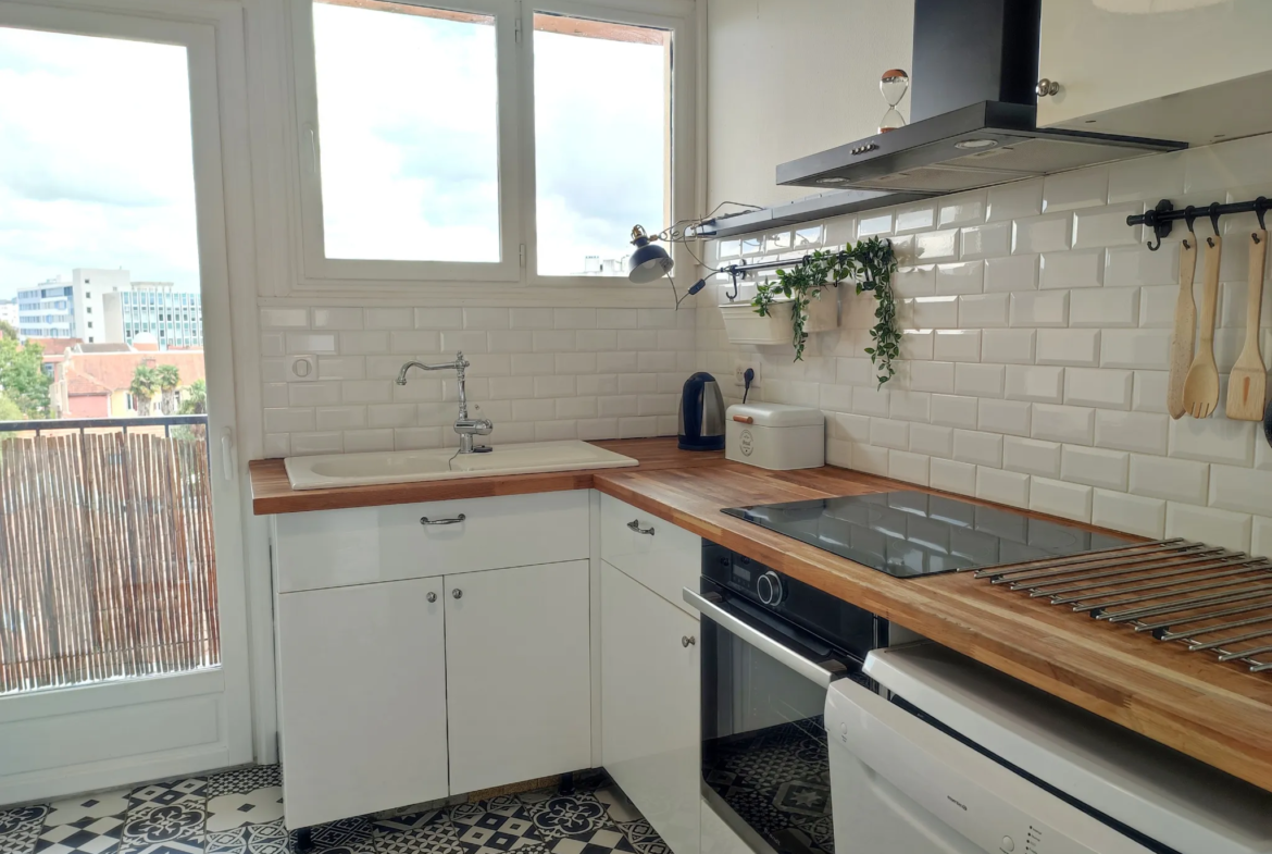 À vendre : Appartement T3 lumineux en plein coeur de Tarbes 