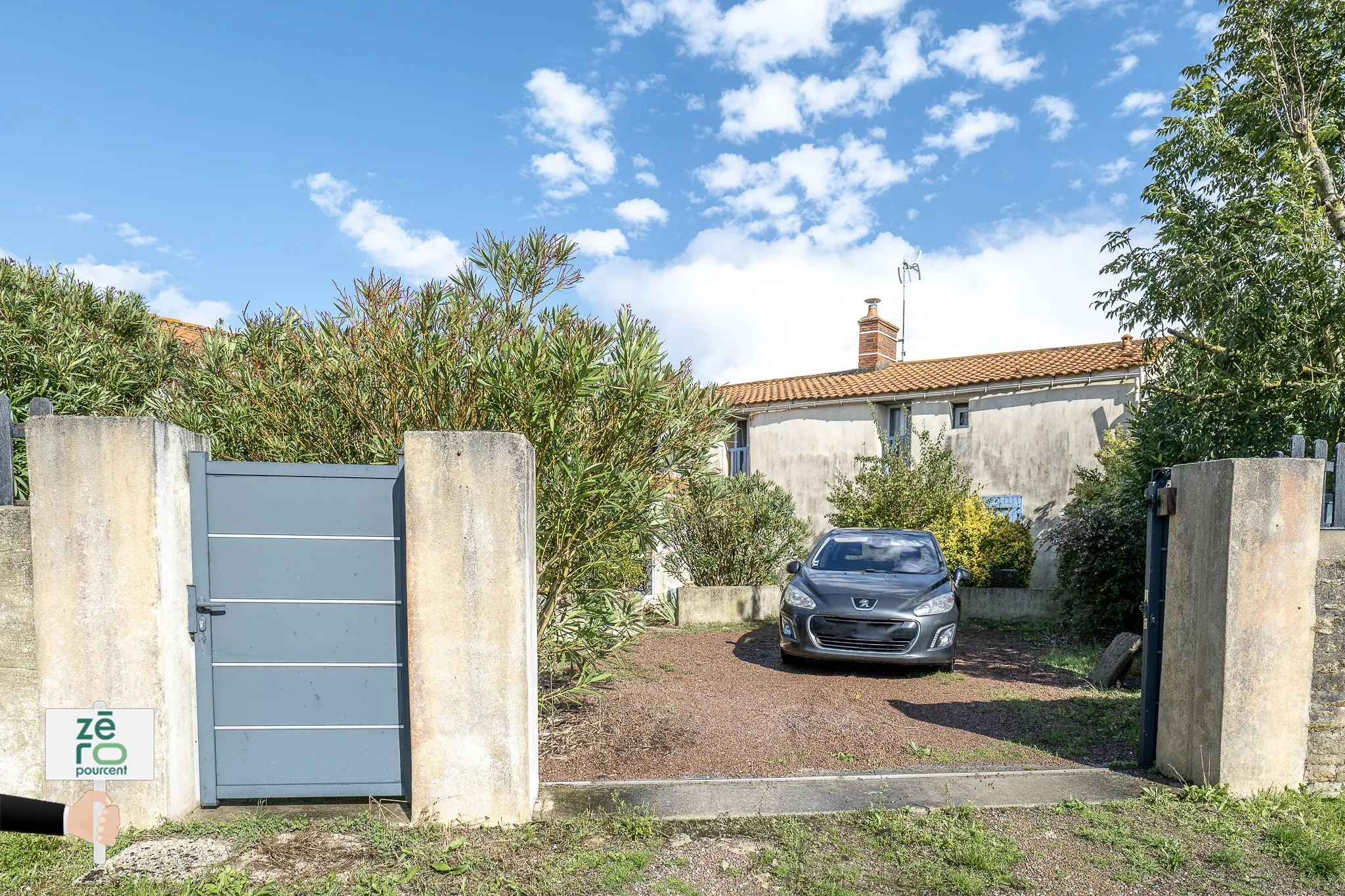 Maison familiale avec dépendance à Triaize à vendre 