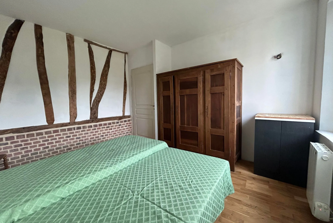 Longère rénovée à vendre près d'Abbeville - 3 chambres, terrain de 1505 m² 