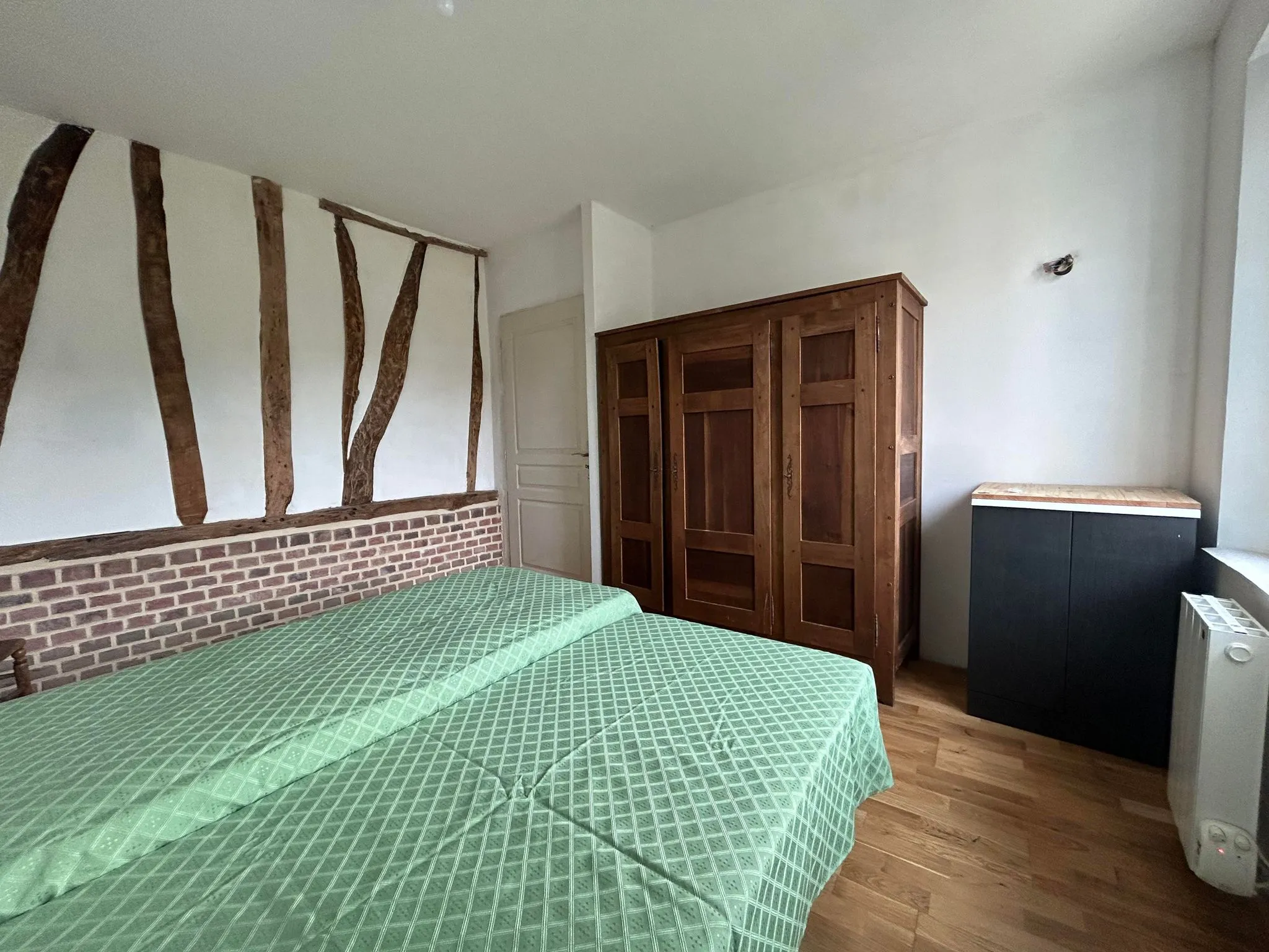 Longère rénovée à vendre près d'Abbeville - 3 chambres, terrain de 1505 m² 