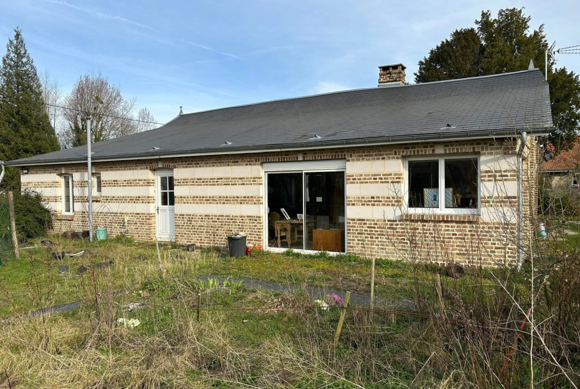 Longère rénovée à vendre près d'Abbeville - 3 chambres, terrain de 1505 m² 