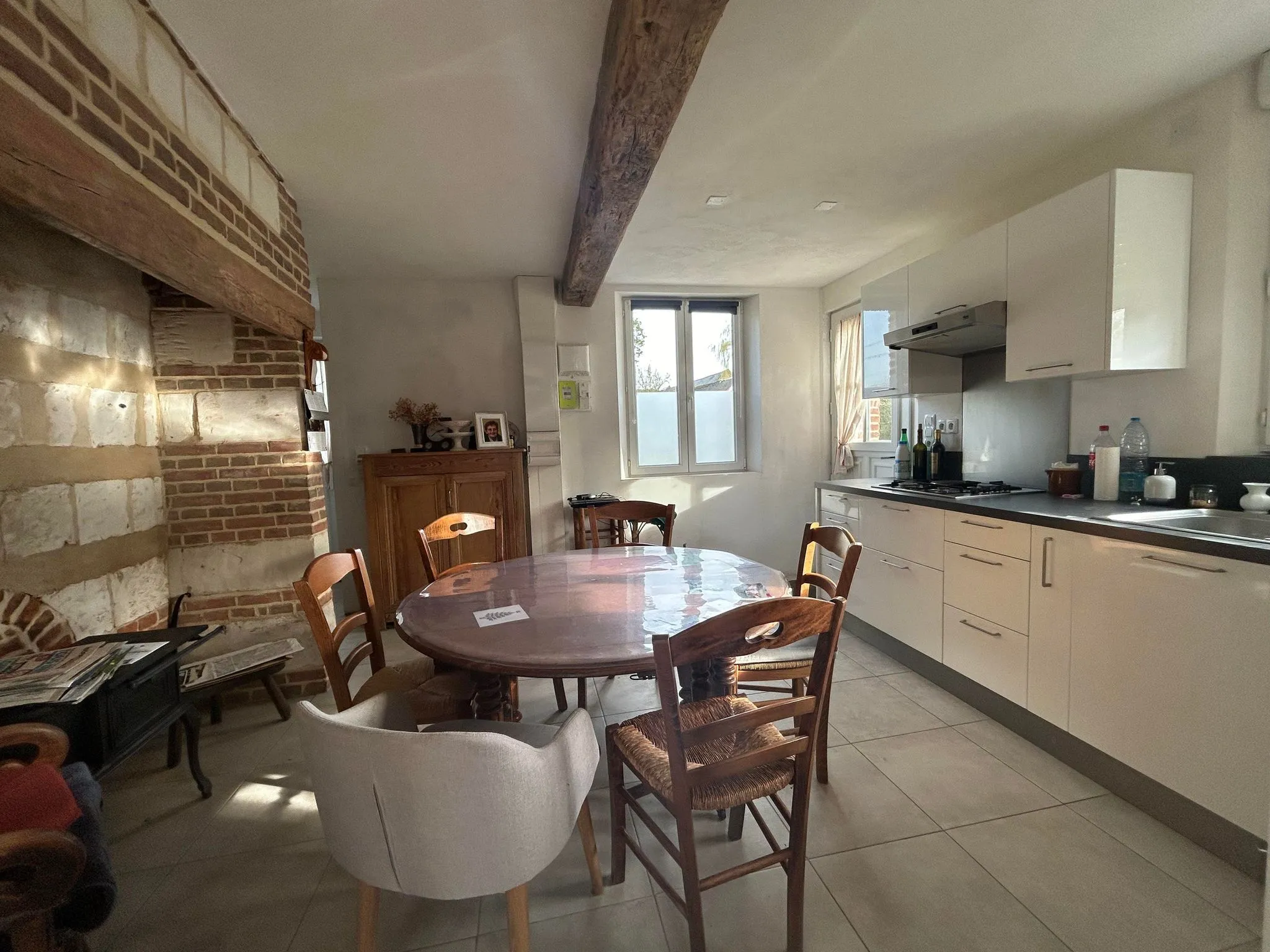 Longère rénovée à vendre près d'Abbeville - 3 chambres, terrain de 1505 m² 