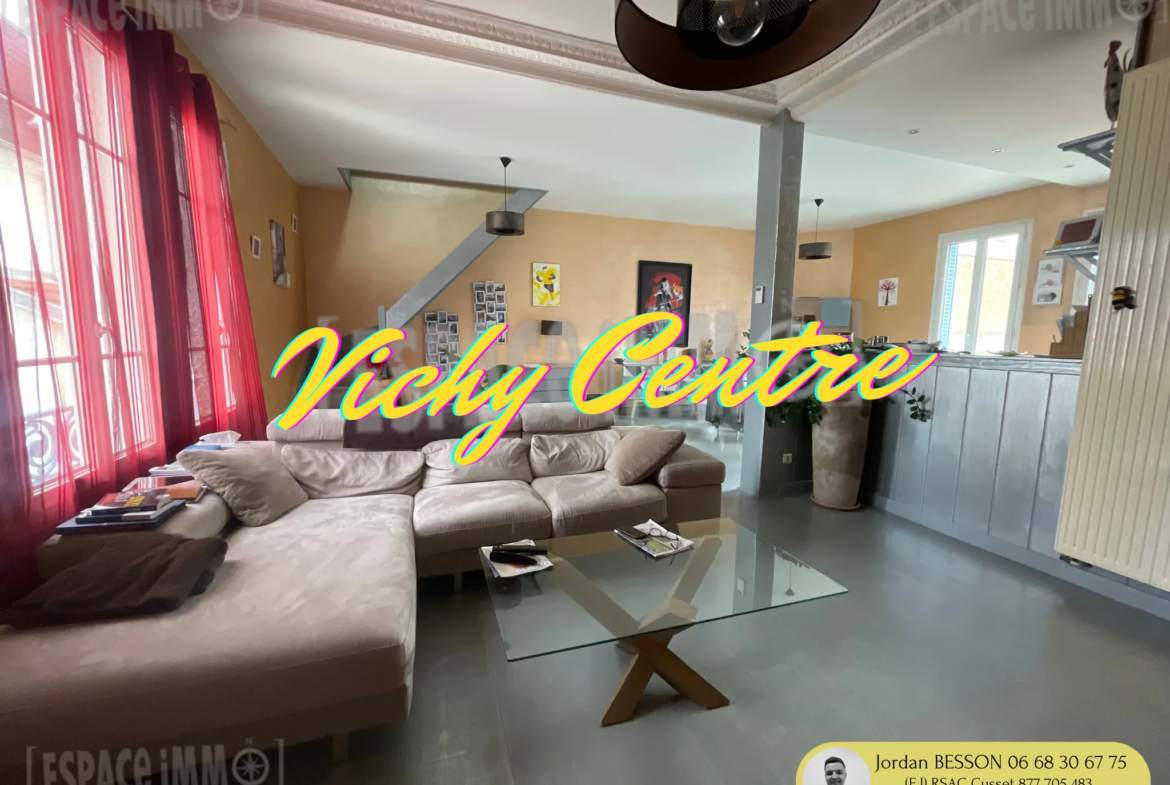 À vendre : Appartement T3 Duplex lumineux au cœur de Vichy 