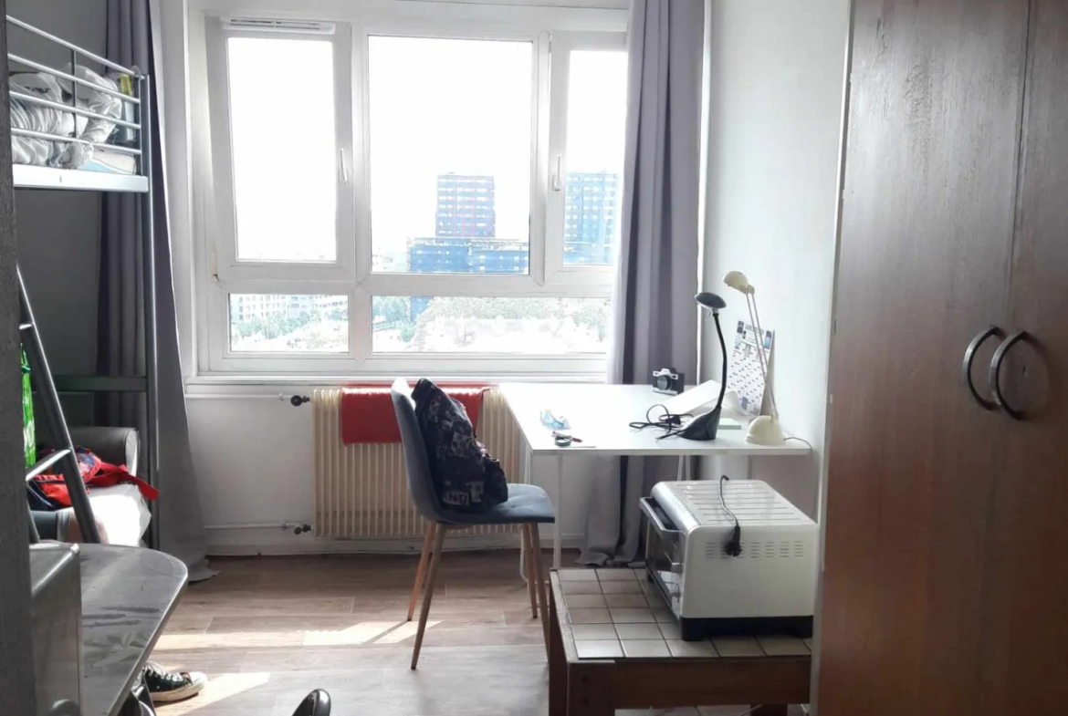 Studio Investissement à Strasbourg Esplanade - 470,81 € CC 