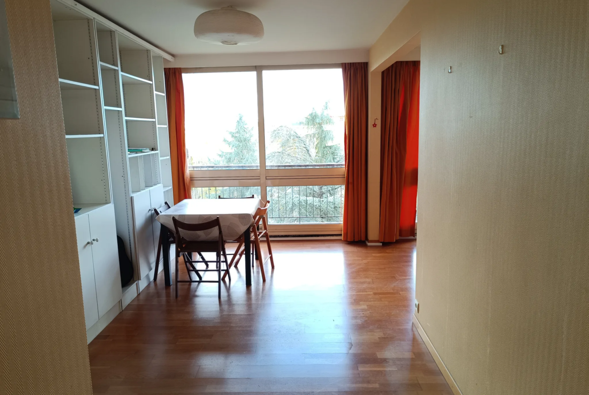 Grand appartement de 92 m² à vendre à Fontenay-le-Fleury 