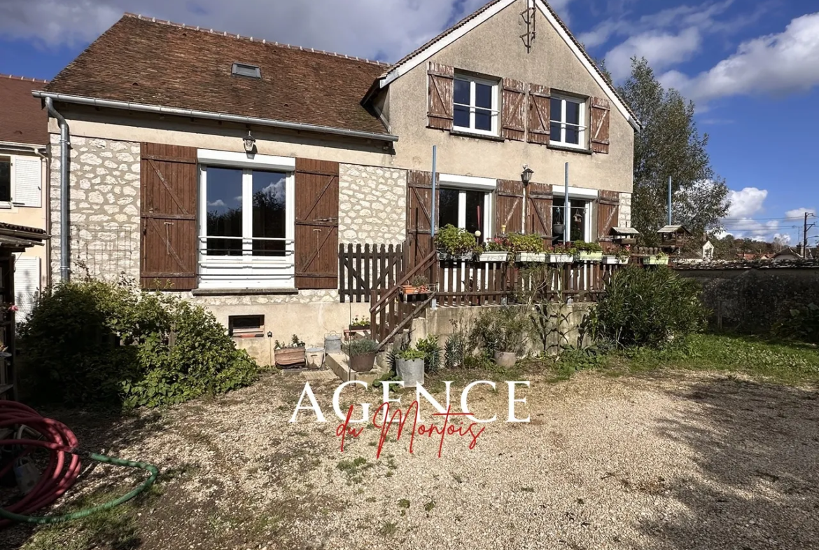 Maison villageoise à vendre à Donnemarie Dontilly 