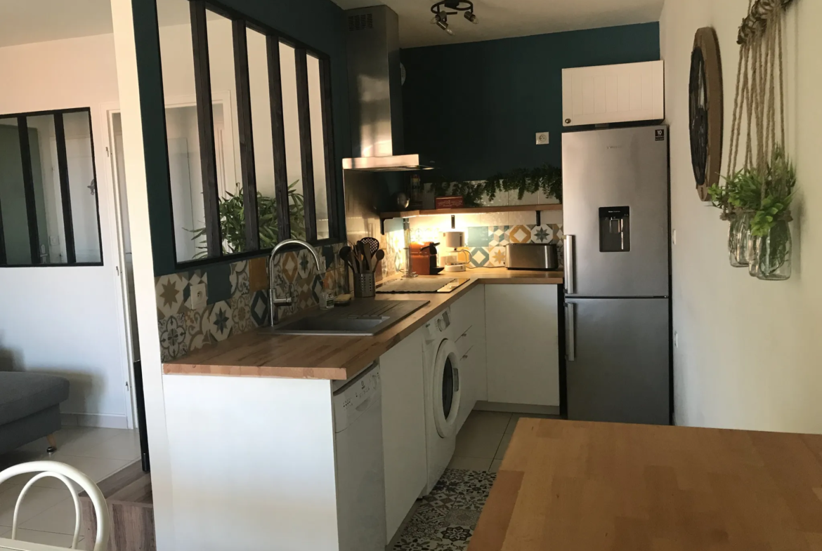 Appartement contemporain d'une chambre à vendre à Collioure 