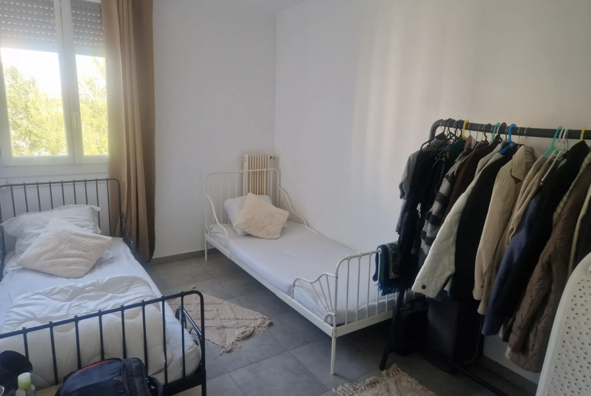 À vendre : Appartement T3 dans une Résidence agréable à Marignane 