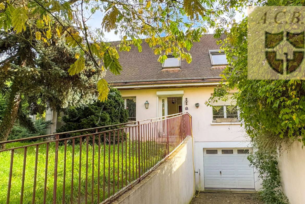 Maison avec sous-sol total à vendre près de Chartres 